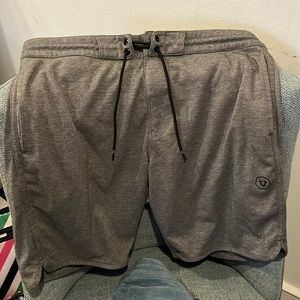 Vissla shorts perfect condition